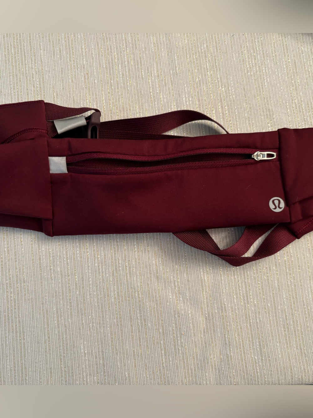 lululemon running belt with Reflective Logo